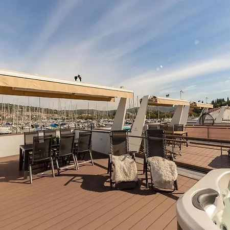 Floating Sea House Gong Portorož