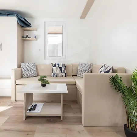 Floating Sea House Gong Lägenhet