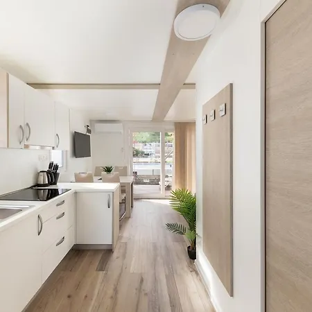 Apartment Floating Sea House Gong