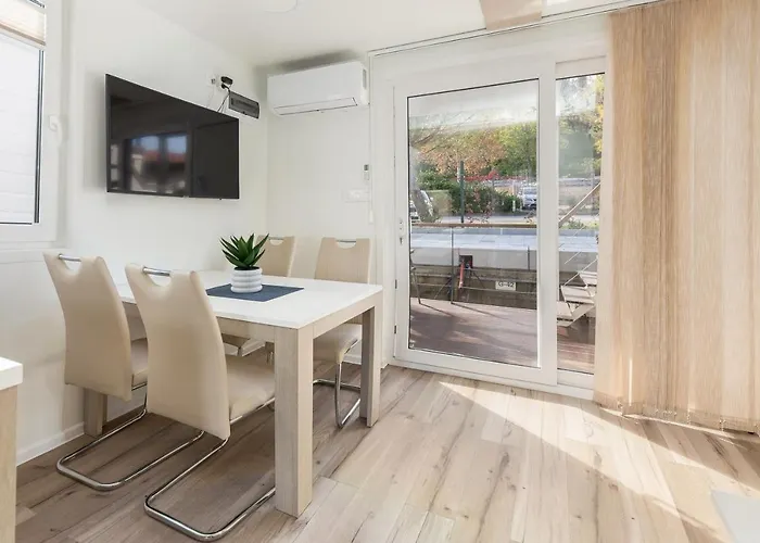 Floating Sea House Gong Portorož